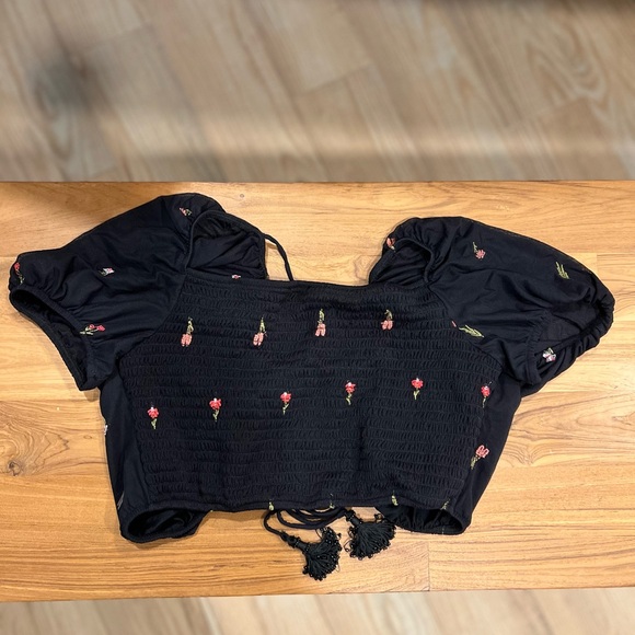 Maaji Crop Top - Picture 2 of 5